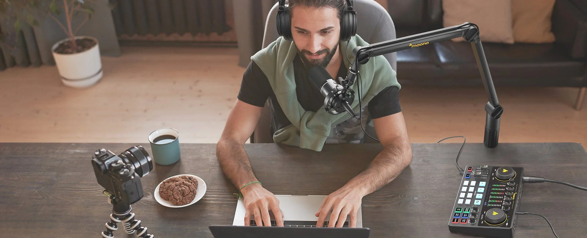 Contact Maono Pakistan